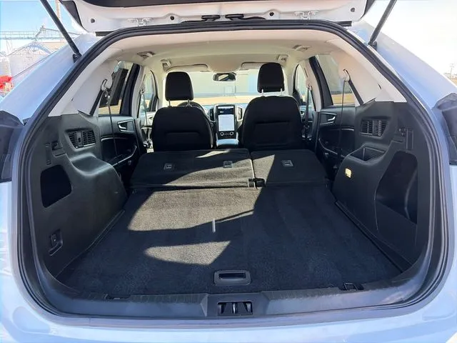 Ford Edge photo 39