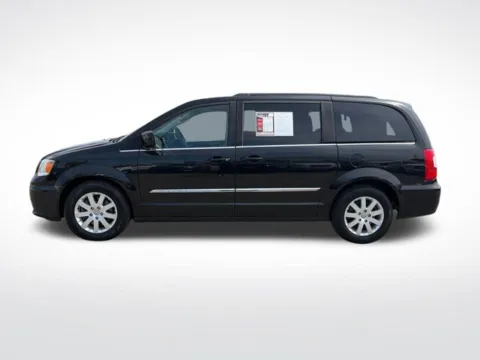 More photos of 2016 Chrysler Town & Country Touring at Nyhus Family Sales, MN
