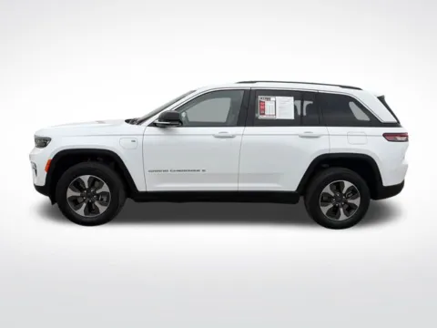More photos of 2022 Jeep Grand Cherokee 4xe at Nyhus Family Sales, MN