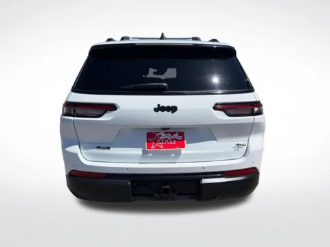 More photos of 2023 Jeep Grand Cherokee L Altitude at Nyhus Family Sales, MN
