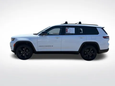 More photos of 2023 Jeep Grand Cherokee L Altitude at Nyhus Family Sales, MN