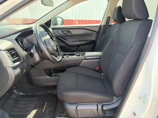 Nissan Rogue photo 21