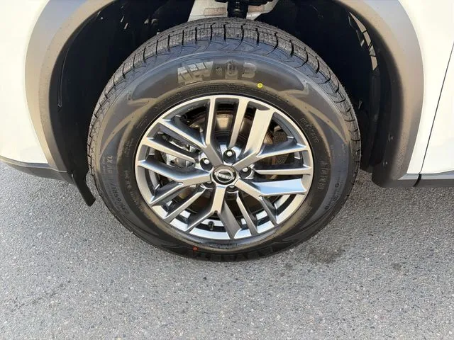 Nissan Rogue photo 11