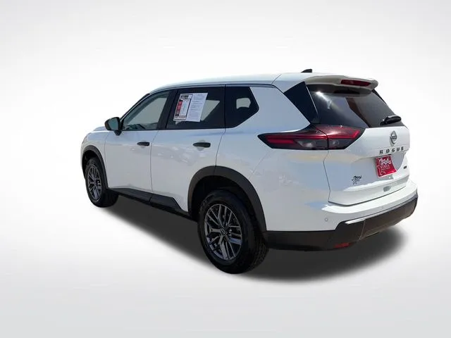 Nissan Rogue photo 4