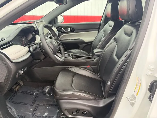 Jeep Compass photo 22
