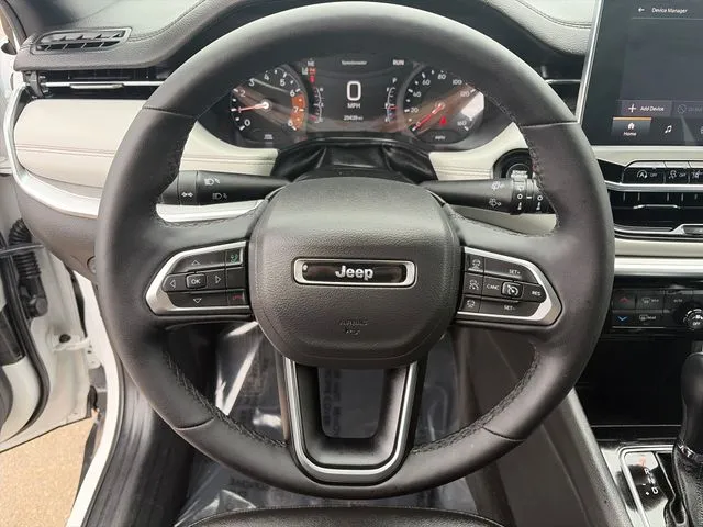 Jeep Compass photo 28