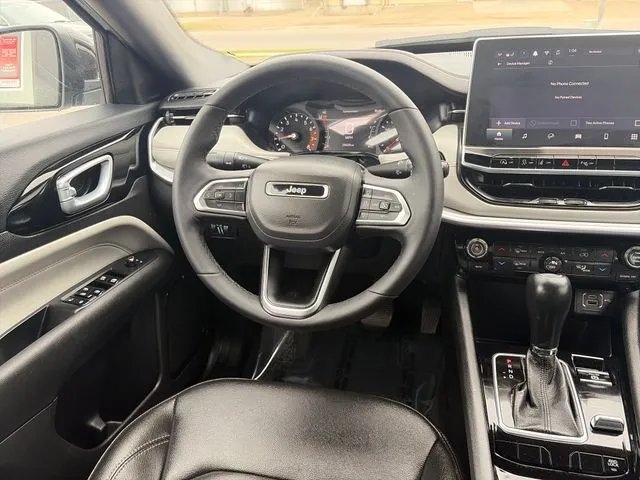 Jeep Compass photo 30