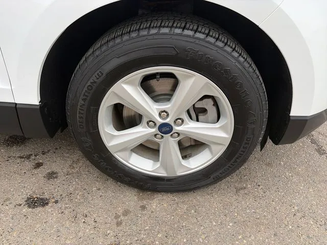 Ford Edge photo 13