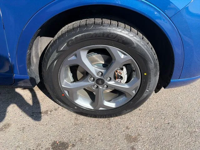 Ford Escape photo 14