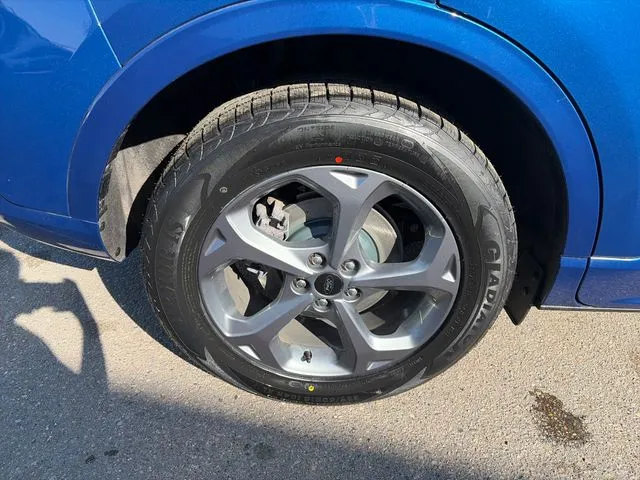 Ford Escape photo 16