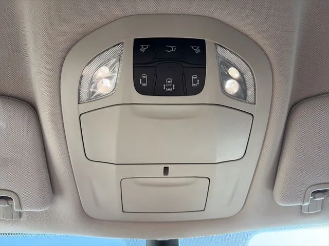 Chrysler Voyager photo 54