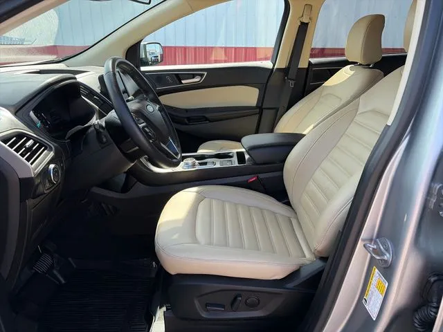 Ford Edge photo 22