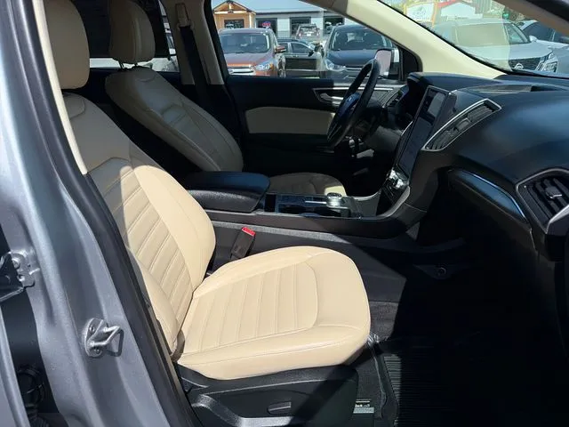 Ford Edge photo 23