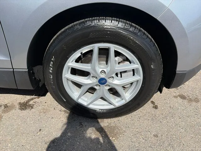 Ford Edge photo 14