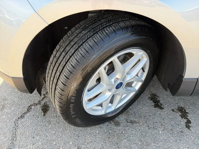 Ford Edge photo 17