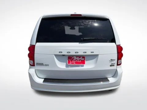 More photos of 2019 Dodge Grand Caravan SXT at Nyhus Family Sales, MN