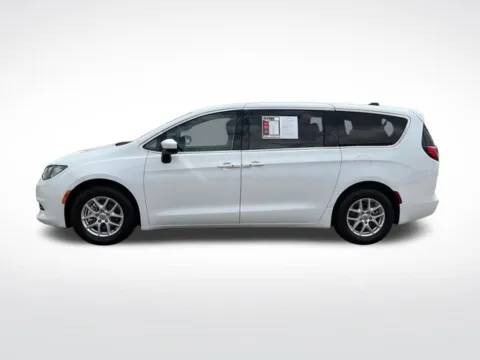 More photos of 2022 Chrysler Voyager LX at Nyhus Family Sales, MN