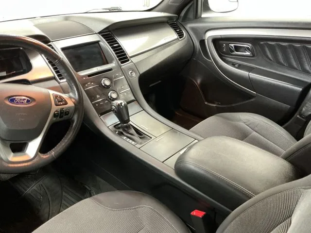 Ford Taurus photo 32