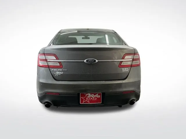 Ford Taurus photo 5