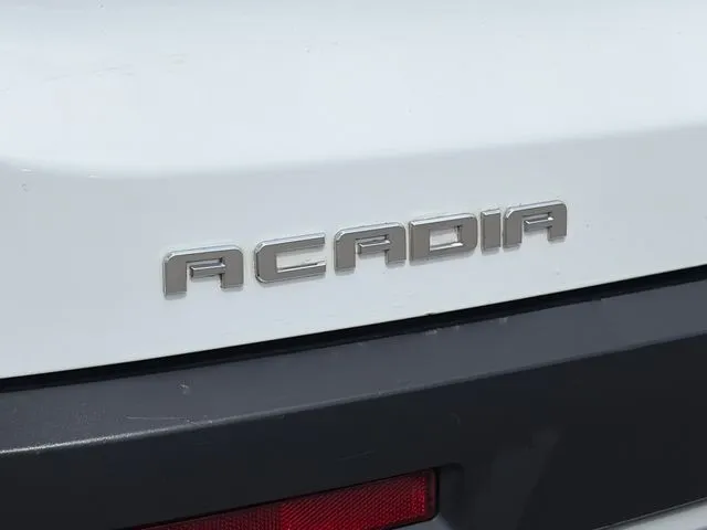 GMC Acadia photo 21