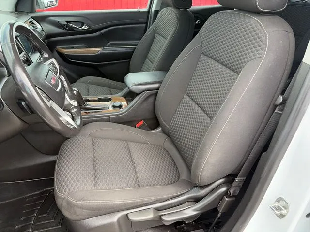 GMC Acadia photo 36