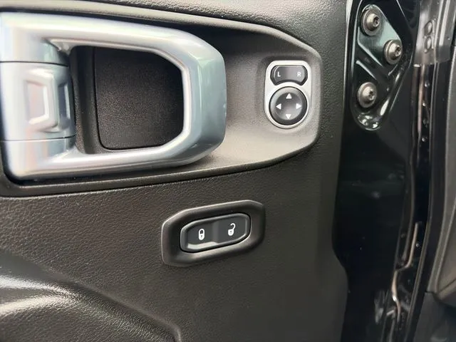 Jeep Gladiator photo 26