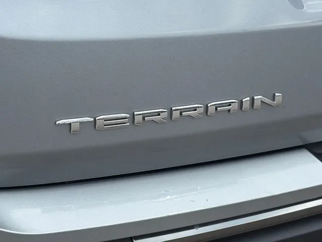 GMC Terrain photo 21