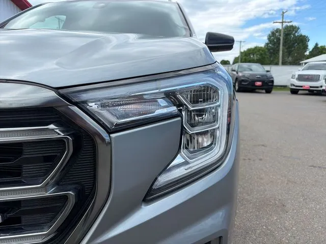 GMC Terrain photo 18