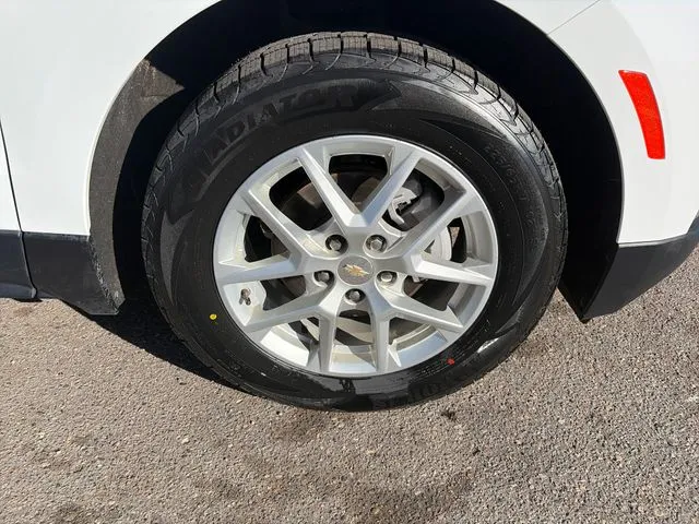 Chevrolet Equinox photo 13