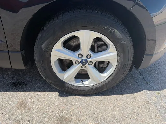 Ford Edge photo 13