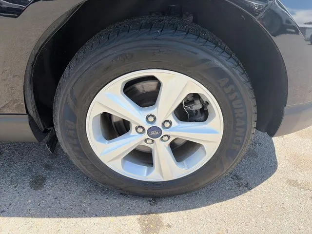 Ford Edge photo 14