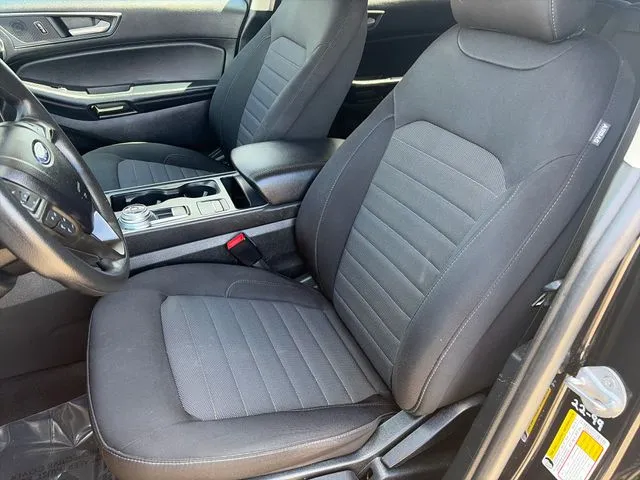 Ford Edge photo 36