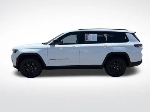Another view of 2024 Jeep Grand Cherokee L Altitude for sale in Perham, MN at Nyhus Family Sales