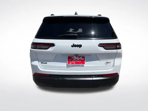 More photos of 2024 Jeep Grand Cherokee L Altitude at Nyhus Family Sales, MN