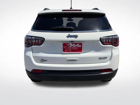 More photos of 2018 Jeep Compass Latitude at Nyhus Family Sales, MN