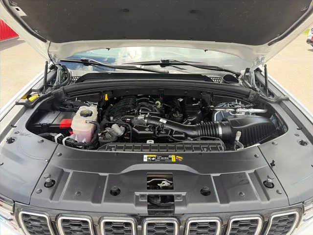 Jeep Grand Cherokee L photo 54