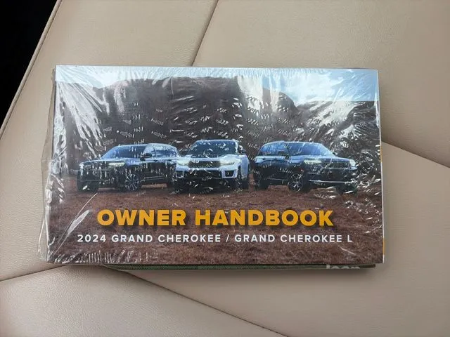 Jeep Grand Cherokee L photo 57