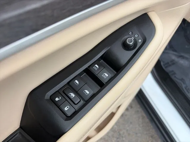 Jeep Grand Cherokee L photo 26