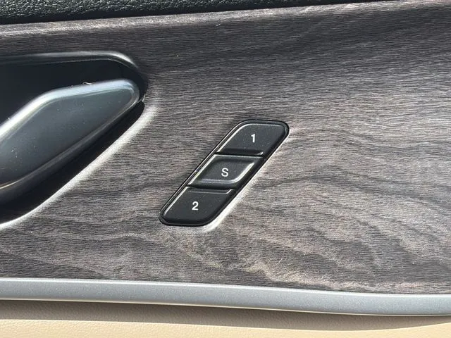 Jeep Grand Cherokee L photo 51