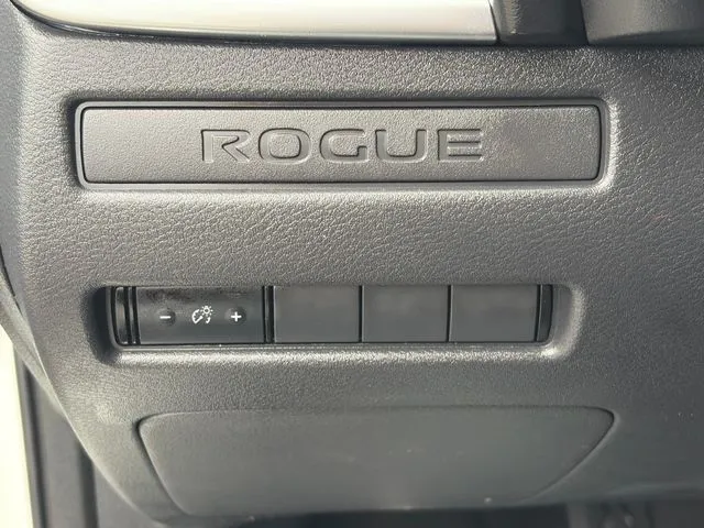 Nissan Rogue photo 52