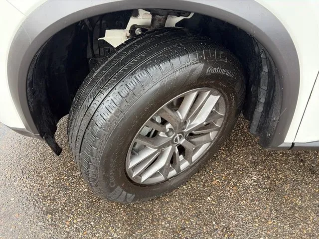 Nissan Rogue photo 16