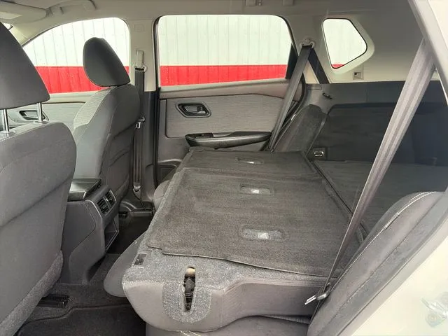 Nissan Rogue photo 37