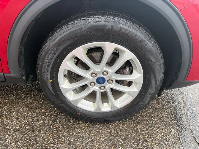 Ford Escape photo 11