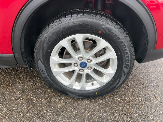 Ford Escape photo 13