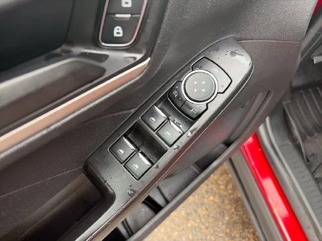Ford Escape photo 23