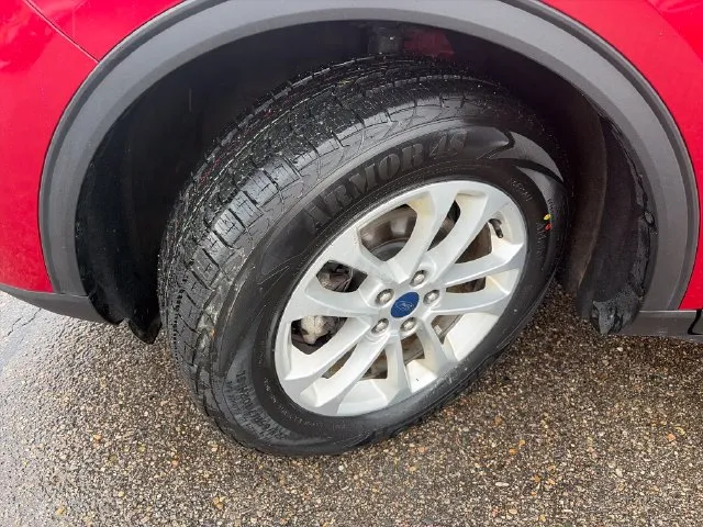 Ford Escape photo 15