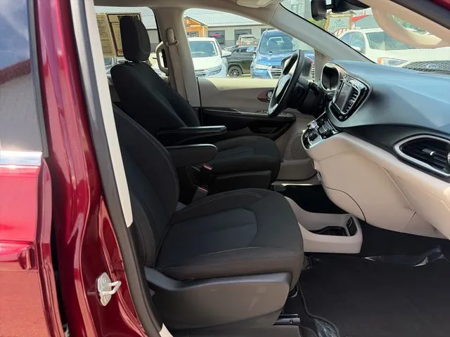 Chrysler Voyager photo 23