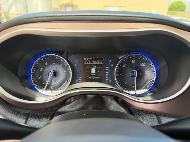 Chrysler Voyager photo 29