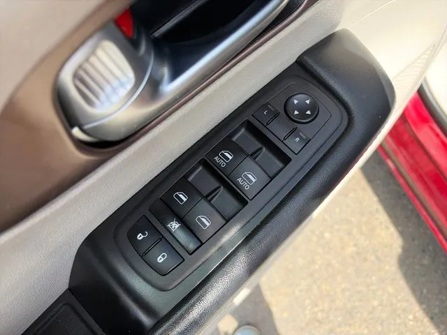 Chrysler Voyager photo 26