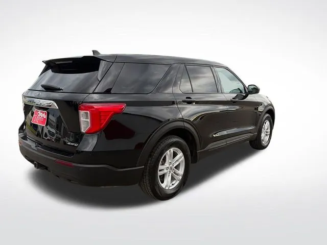 Ford Explorer photo 8